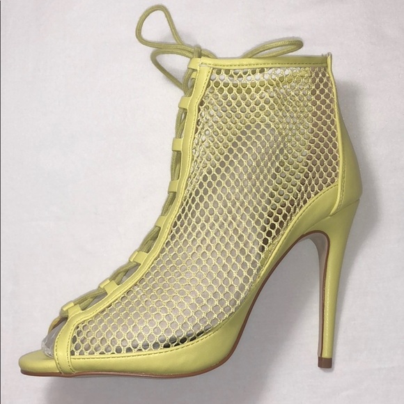 LAST ONE AVAILABLE IN EACH SIZE New Women's Open Toe Lace Up High Heeled Bootie - Picture 4 of 12
